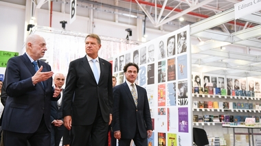 Preşedintele Iohannis a deschis Bookfest 2018: Să fim recunoscători tuturor celor care se dedică apărării şi difuzării cuvântului scris, pentru că ştim cât de preţioasă este libertatea de expresie