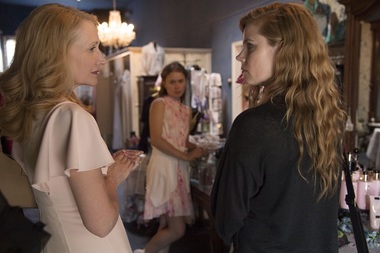 „Obiecte ascuţite”, serial original HBO bazat pe romanul scris de Gillian Flynn, va avea premiera pe 9 iulie