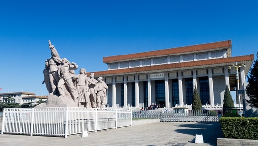 Beijing vrea să înscrie pe lista Patrimoniului mondial UNESCO mausoleul lui Mao Zedong şi Piaţa Tiananmen