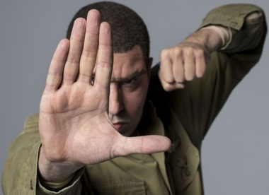 Sacha Baron Cohen revine în televiziune după 10 ani cu serialul „Who is America”