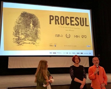 Documentarul „Procesul”, cazul unui om aflat „într-un pericol continuu”, de vineri în cinematografe