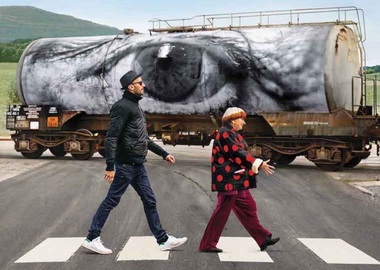 Grădina de vară "Farul" din Mangalia, redeschisă cu proiecţia specială a documentarului "Chipuri, locuri", de Agnès Varda