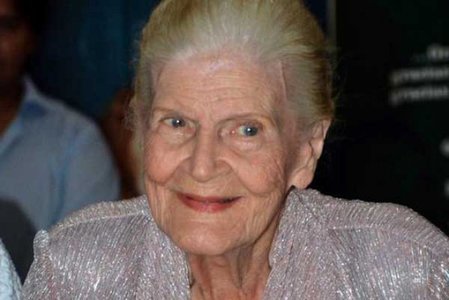 Poeta Carilda Oliver, simbol cubanez al versului erotic, a murit la vârsta de 96 de ani

