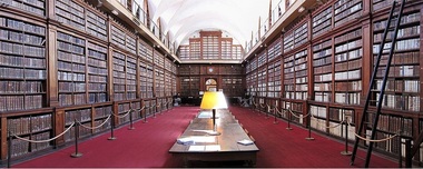 O carte de egiptologie veche de peste 400 de ani, restaurată şi expusă în Franţa