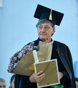 Ion Caramitru a primit titlul de Doctor Honoris Causa al Academiei de Muzică, Teatru şi Arte Plastice din Chişinău