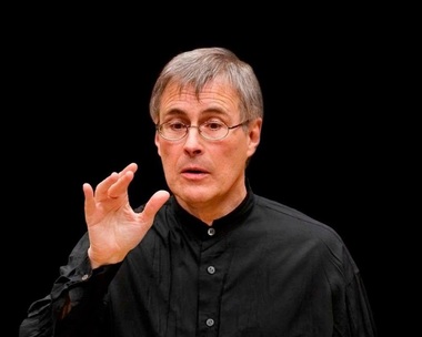 Pianistul Christian Zacharias va deschide stagiunea Filarmonicii „George Enescu” cu un program integral Beethoven