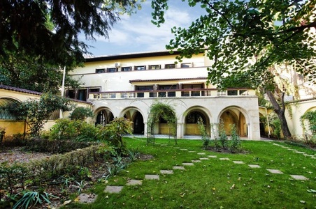 Vila poetului Octavian Goga din Bucureşti este scoasă la licitaţie de la 4,5 milioane de euro - FOTO