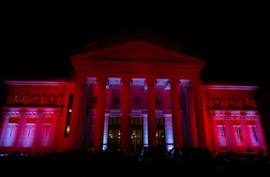 Clădiri istorice din şase oraşe, iluminate în cadrul proiectului "Mă vezi? 1918 într-o altă lumină"