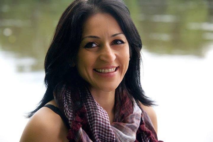 Romancierei palestiniano-americane Susan Abulhawa i-a fost interzisă intrarea în Israel