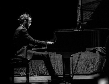Pianistul Daniel Ciobanu şi dirijorul Christian Badea, concert dedicat Centenarului Marii Uniri