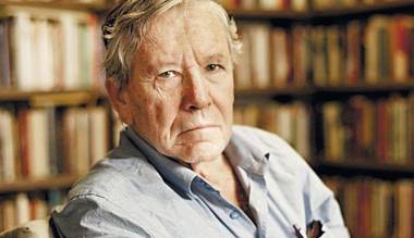 UPDATE: Scriitorul israelian Amos Oz a murit/Amos Oz, într-un interviu pentru News.ro: Nu trece nici măcar o oră, în România, în Israel, sau oriunde altundeva, fără ca unii oameni să îi numească pe alţii "Iuda"/Reacţia preşedintelui Israelului