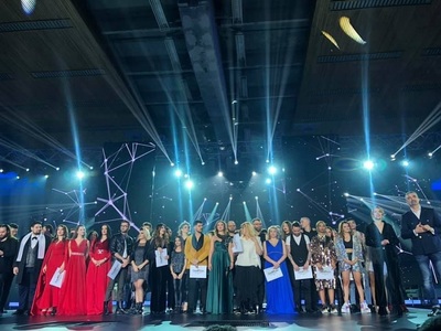 Eurovision România: Trooper, Teodora Dinu, Dya & Lucian Colareza, Claudiu Mirea, Bella Santiago şi Vaida au câştigat prima semifinală