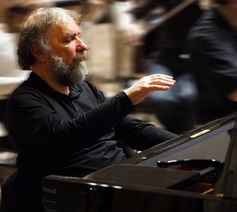 Radu Lupu, unul dintre cei mai mari pianişti ai momentului, concertează la Royal Festival Hall din Londra