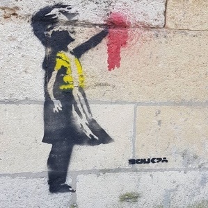 Banksy ar putea fi autorul unui desen pro-"vestele galbene", apărut pe o stradă din Bordeaux