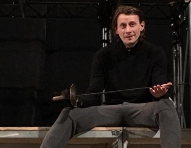 Actorul Marius Manole îşi îndeamnă colegii de scenă să se alăture protestului magistraţilor faţă de OUG 7: Să le arătăm guvernanţilor că nu suntem un popor uşor de umilit şi de îngenuncheat - VIDEO 