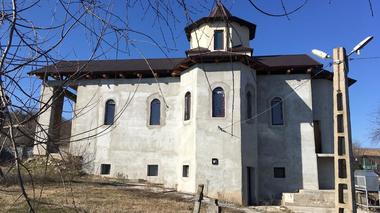 Arhiepiscopia Tomisului anunţă că va contesta executarea silită a bisericii din Bugeac, dar şi datoria pe care parohia ar avea-o la constructori