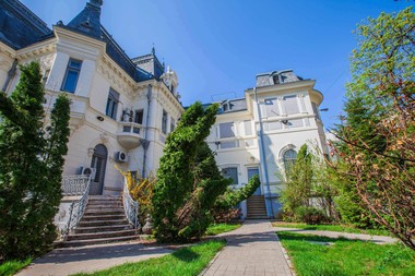 Palatul Maurice Blank, fosta ambasadă a SUA la Bucureşti de peste 70 de ani, nu şi-a găsit cumpărător după aproape un an FOTO/VIDEO