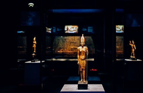 Mai mult de 150 de obiecte din comoara lui Tutankhamon vor fi expuse la Paris - FOTO