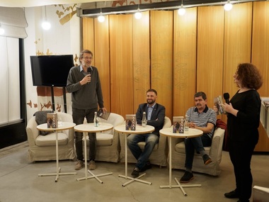 Lansarea romanului "Xanax", de Liviu Iancu - Radu Paraschivescu: 500 de pagini cu ritm, cu puls şi cu poveste/ Florin Iaru: Cartea se citeşte pe nerăsuflate
