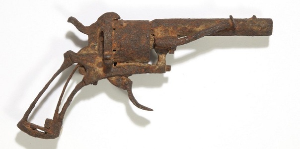 "Revolverul lui Van Gogh", supranumit cea mai cunoscută armă din istoria artei, va fi scos la licitaţie 