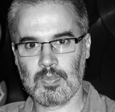 Jurnalistul Mihnea Măruţă a demisionat din funcţia de redactor-şef al publicaţiei online PressOne