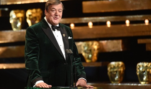 Actorul de teatru şi film Stephen Fry, turneu de prezentare a cărţii lui „Mythos”

