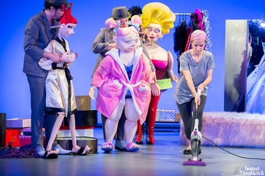 "Cenuşăreasa", în viziunea scenică a lui Felix Alexa, în premieră la Teatrul Ţăndărică