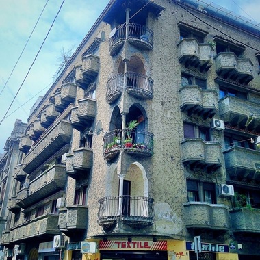 Avocatul Poporului s-a sesizat din oficiu în legătură cu situaţia a două clădiri de patrimoniu din Bucureşti