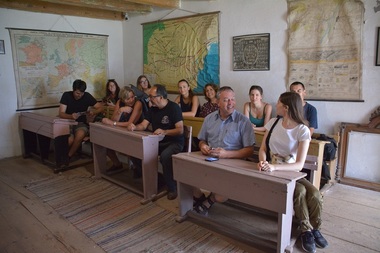 REPORTAJ - Dativul, genitivul şi pronumele, "coşmarurile" străinilor care învaţă limba română la Şcoala de vară de la Braşov - FOTO