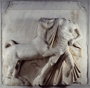 Grecia solicită Muzeului Luvru să-i împrumute o bucată din friza de pe Partenon