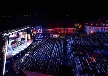 Valer Daniel Breaz: Cerbul de Aur arată România adevărată. Doina Gradea: Vrem să-l realizăm la aceleaşi standarde