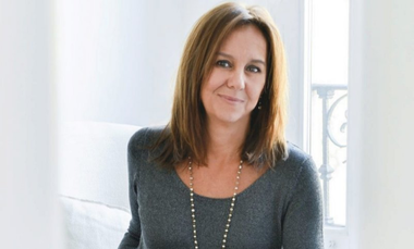 Scriitoarea María Dueñas: Spaniolii au uitat repede că acum nişte ani noi eram cei care emigrau. Literatura nu a dat multă atenţie acestui subiect. Eu l-am ales