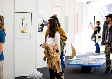 Emil Brumaru, omagiat la FILIT - Expoziţie de desen, obiect şi pictură. Vişniec şi Sjón, la maratonul de lecturi