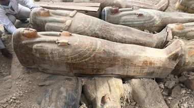 Peste 20 de sarcofage antice, descoperite în apropiere de oraşul egiptean Luxor

