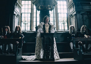 Actriţa Olivia Colman a primit medalia de Comandor al Ordinului Imperiului Britanic

