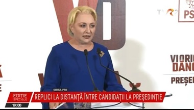 Bulai critică TVR pentru că o difuzează prea mult pe Dăncilă: "Ca să nu rămâie repetent şi anul acesta", pe Viorica Dăncilă o premiază Televiziunea naţională cu difuzarea pe toate canalele
