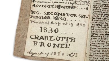 O carte în miniatură scrisă de Charlotte Bronte în adolescenţă, cumpărată de Bronte Society cu 780.000 de euro


