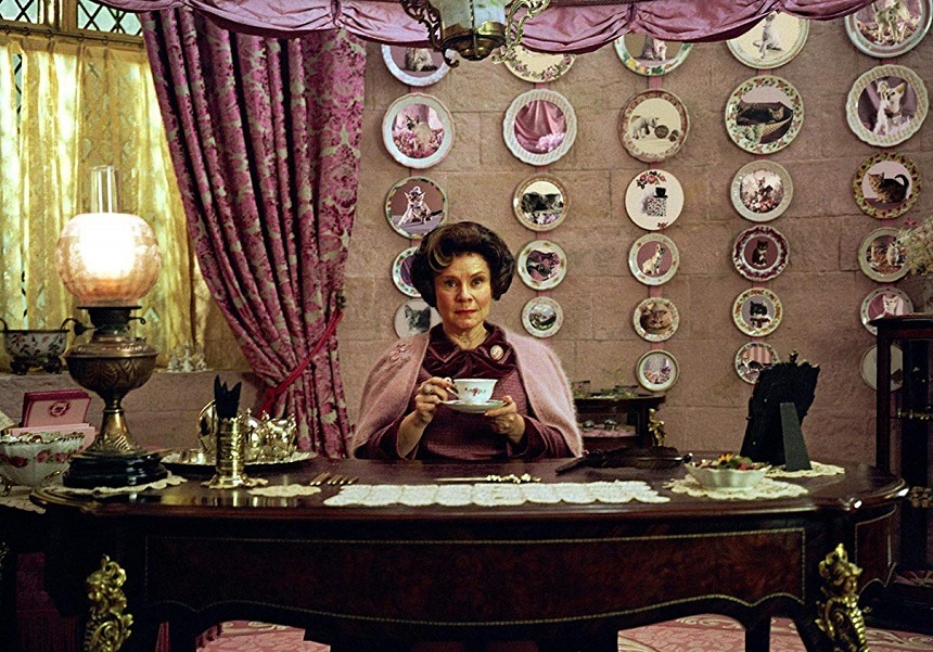 ﻿Imelda Staunton, în locul Oliviei Colman ca regina Elizabeth II în serialul „The Crown”

