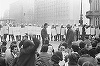 Albumul de fotografie "Decembrie '89 în 89 de imagini", lansat la Gaudeamus. Patapievici: Nu masele au făcut Revoluţia Română, ci indivizii