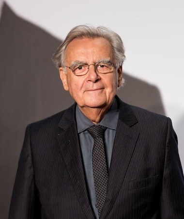 Bernard Pivot a demisionat din funcţia de preşedinte al Academiei Goncourt