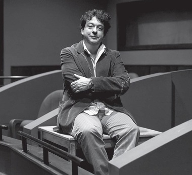 O expoziţie permanentă cu portrete ale actorilor va fi inaugurată la Teatrul "Bulandra". Bustul regizorului Alexandru Darie va fi dezvelit luni
