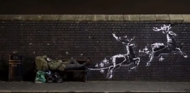 Situaţia oamenilor fără adăpost, reflectată de Banksy într-o nouă pictură murală în Birmingham - VIDEO