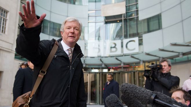 Tony Hall se retrage din funcţia de director general al BBC după şapte ani

