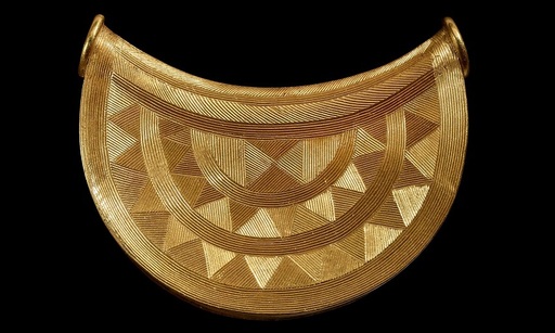 British Museum a achiziţionat un pandantiv din aur vechi de 3.000 de ani