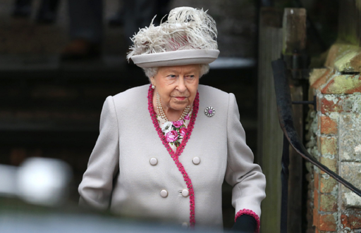 Regina Elizabeth a II-a le-a reamintit britanicilor "rolul vital" al fiecăruia contra epidemiei 
