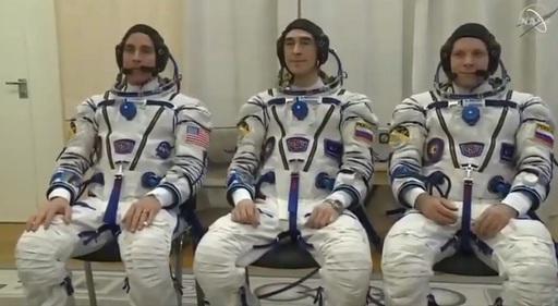 Un echipaj spaţial a părăsit Terra pentru Staţia Spaţială Internaţională în plină pandemie - VIDEO