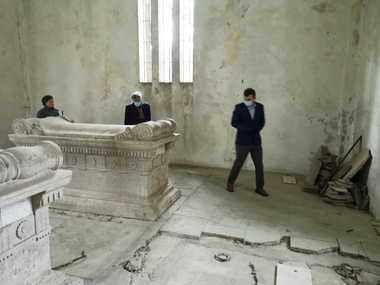Liviu Brătescu, secretar de stat în Ministerul Culturii, acuză primăria din Ţibăneşti că distruge conacul familiei Petre P. Carp: Este inadmisibil. Vor urma sancţiuni