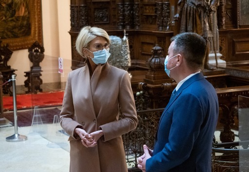 Muzeul Peleş, redeschis. Raluca Turcan: Poate fi un magnet pentru tot ce înseamnă revenirea la viaţa culturală obişnuită a României

