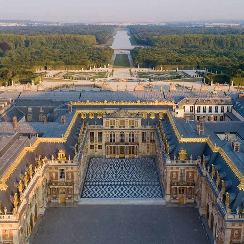 Castelul de la Versailles va fi redeschis publicului sâmbătă