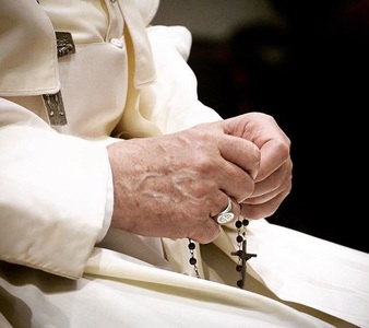 Papa Francisc i-a avertizat pe italieni: Nu sărbătoriţi prea devreme victoria în faţa coronavirusului